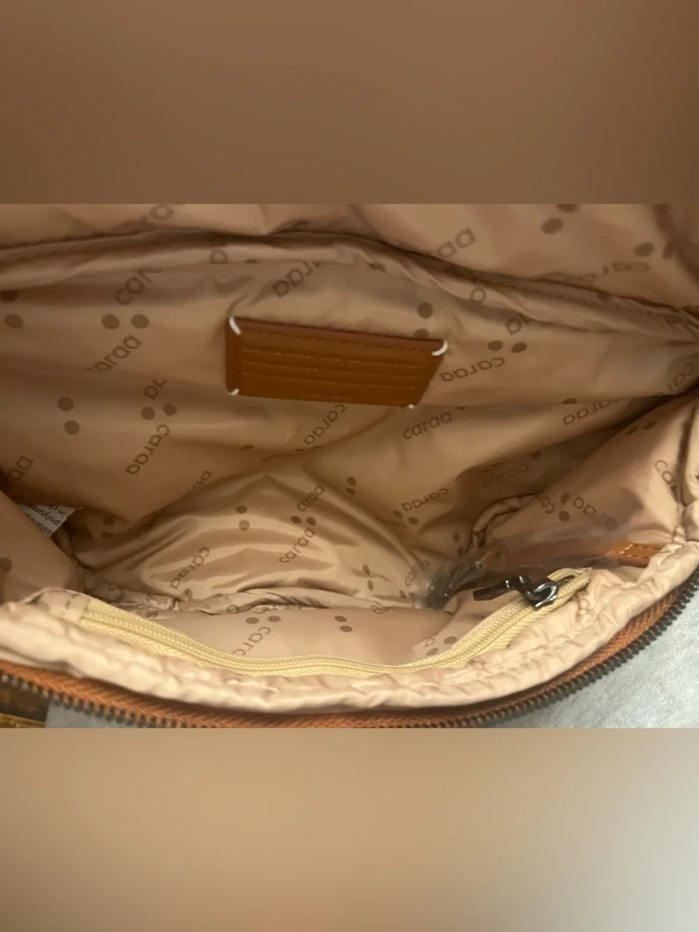 Caraa Sling bag - Picture 4 of 5